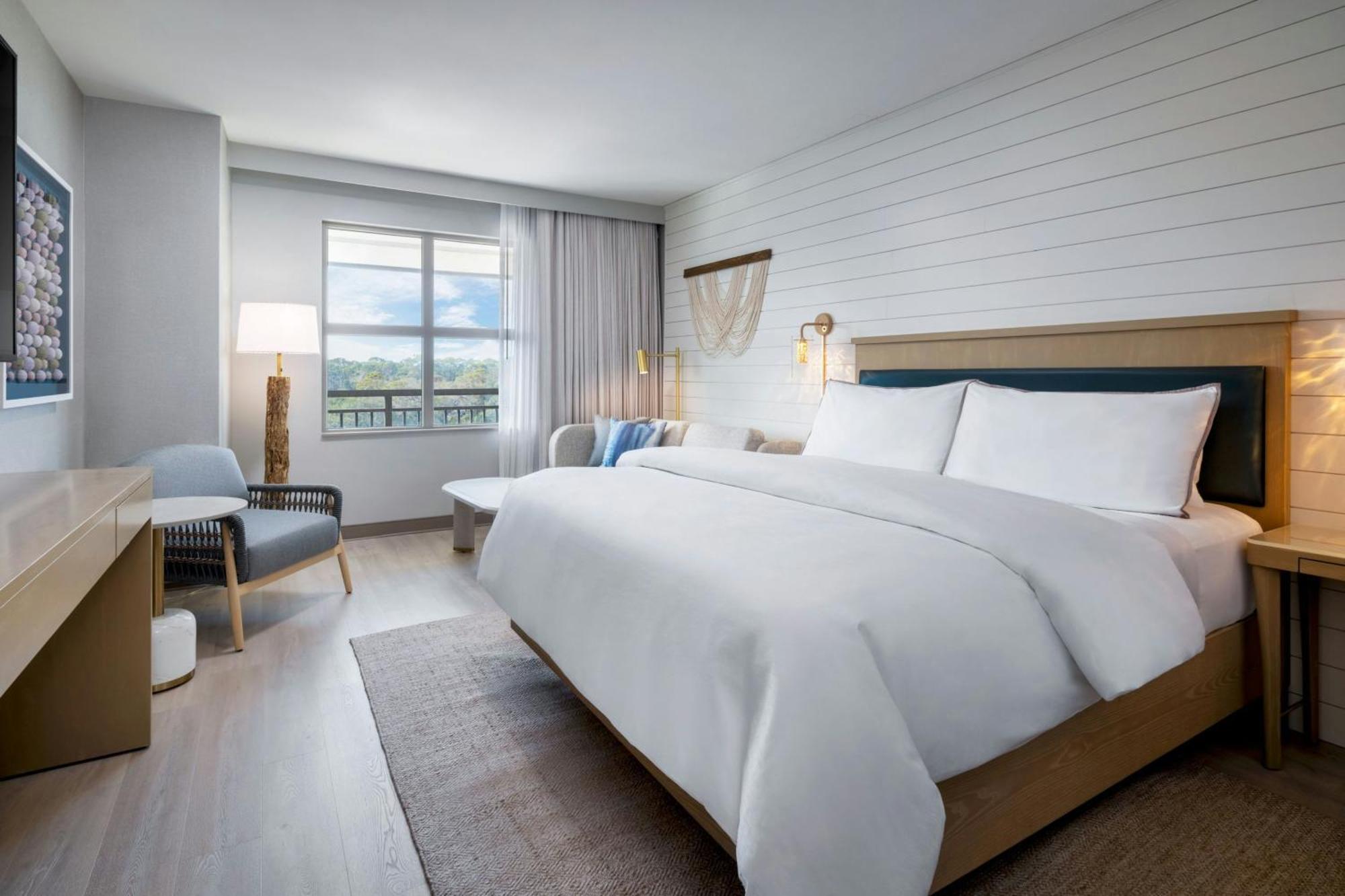 Island View Guest room 1 King Inland view